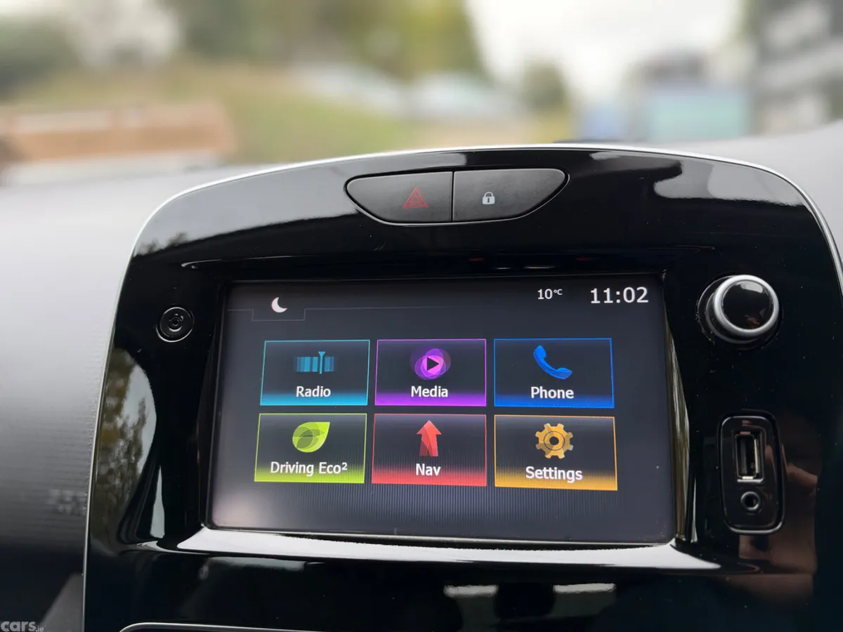 Renault Clio Hatchback, Petrol, 2018, Grey