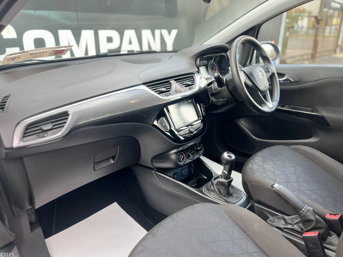 Opel Corsa Hatchback, Petrol, 2019, White