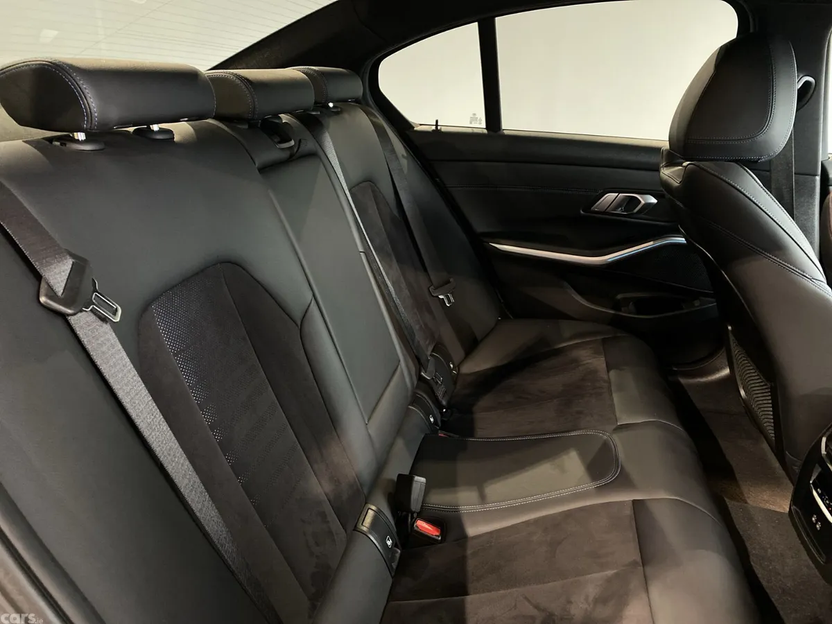 BMW 3-Series Saloon, Petrol Hybrid, 2023, Grey