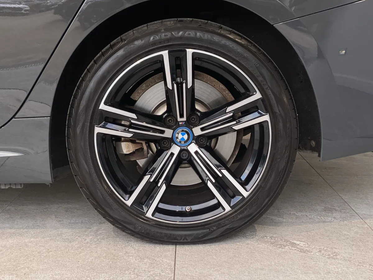 BMW 3-Series Saloon, Petrol Hybrid, 2023, Grey
