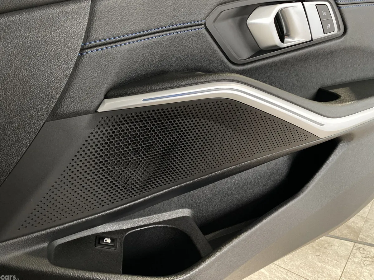 BMW 3-Series Saloon, Petrol Hybrid, 2023, Grey