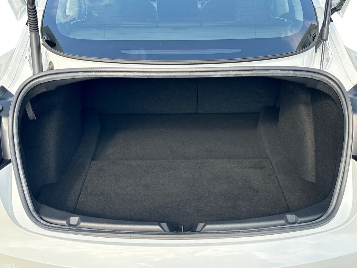 Tesla Model 3 Saloon, Electric, 2023, White