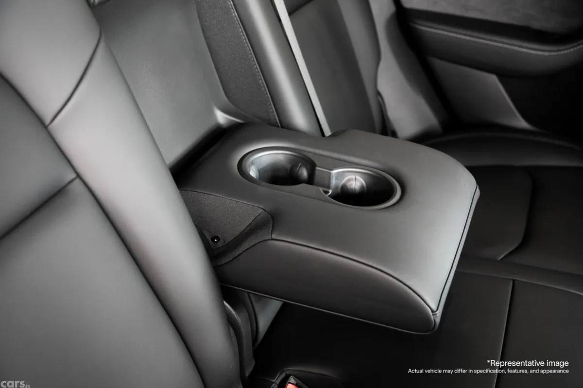 Tesla Model Y MPV, Electric, 2023, White
