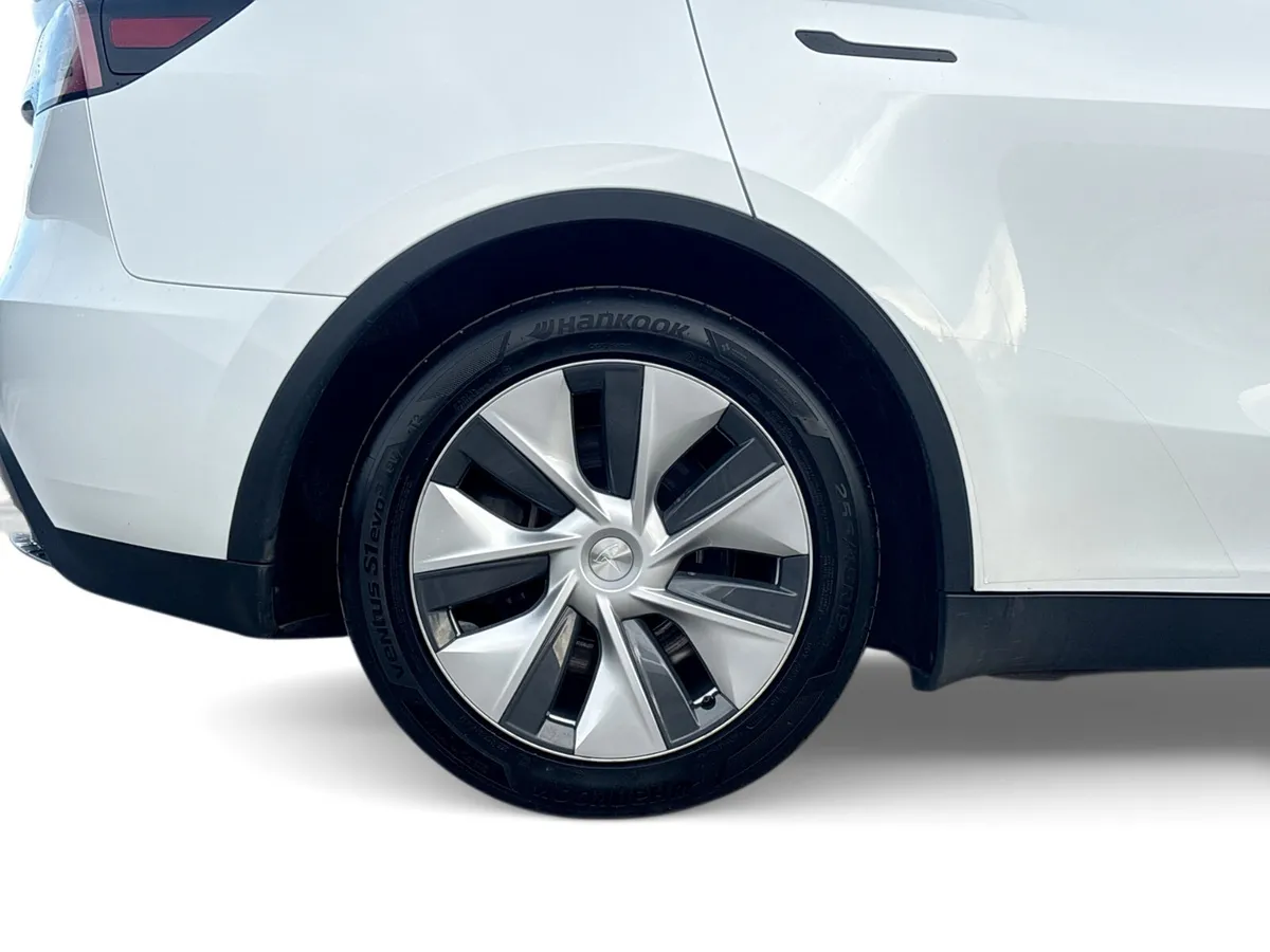 Tesla Model Y MPV, Electric, 2023, White