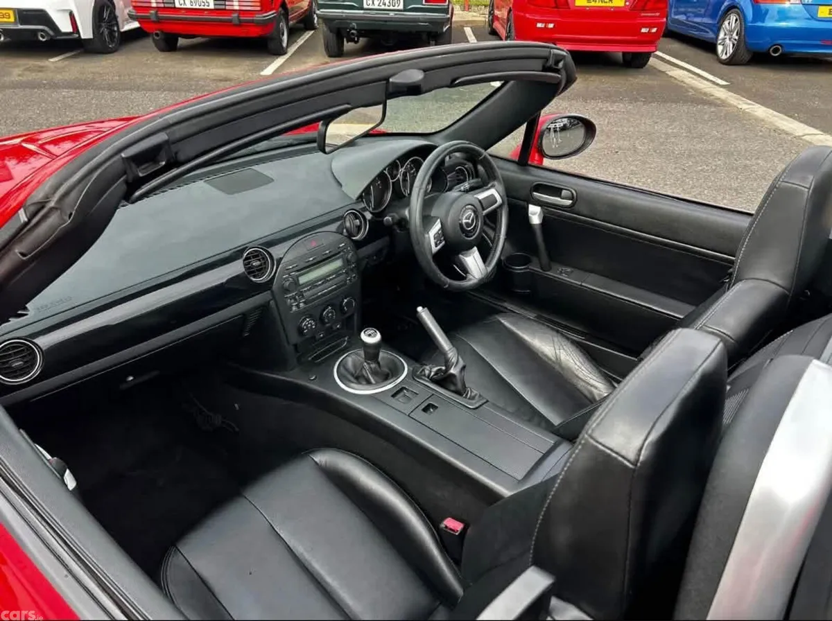 Mazda MX-5 Coupe, Petrol, 2006, Red