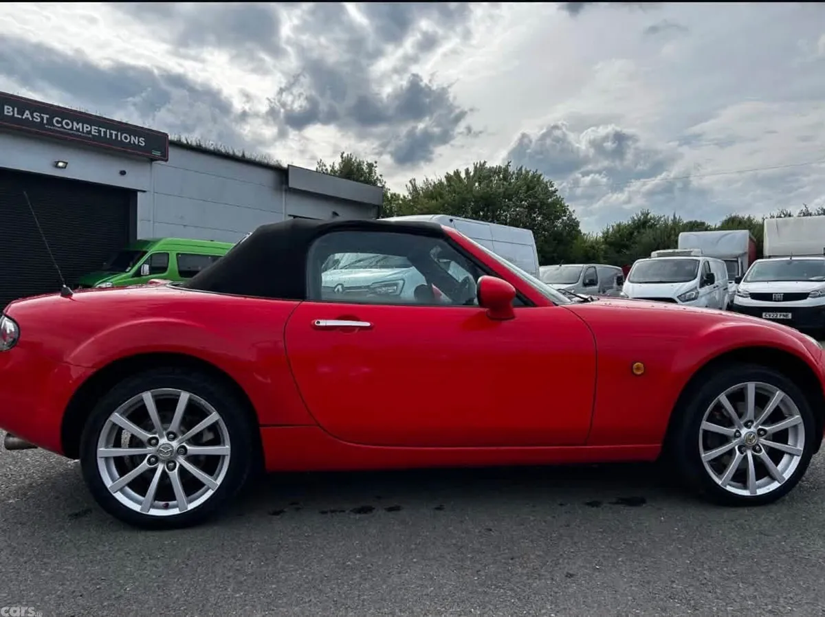 Mazda MX-5 Coupe, Petrol, 2006, Red