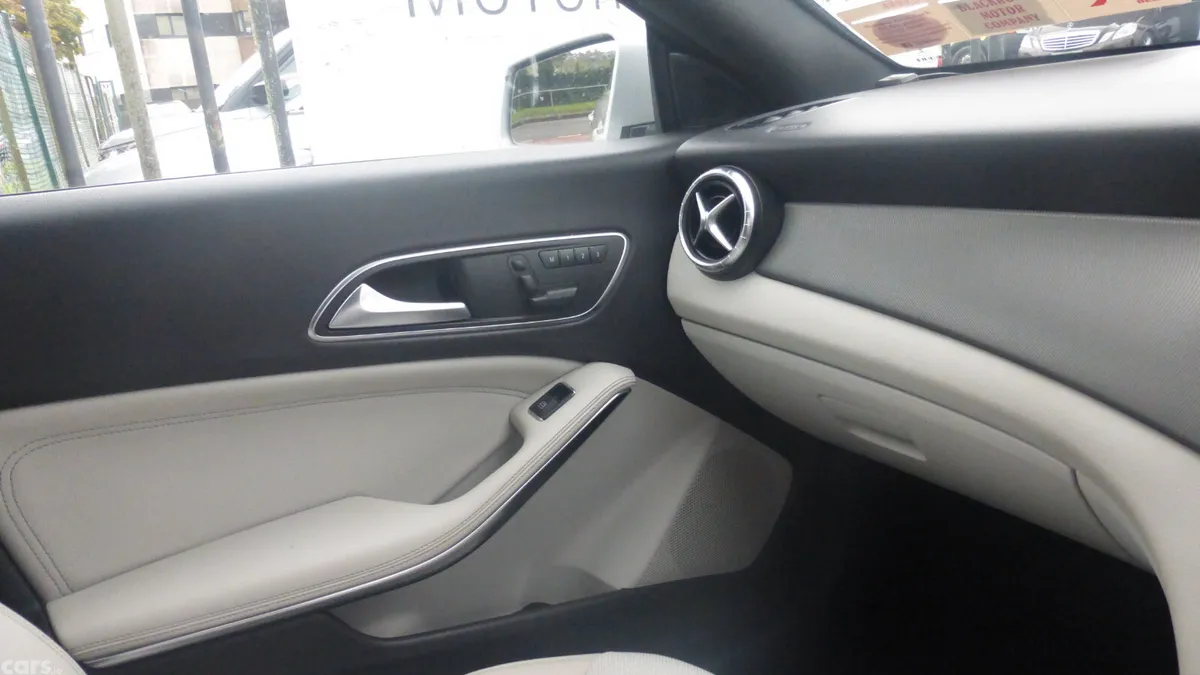 Mercedes-Benz CLA Estate, Petrol, 2016, Silver