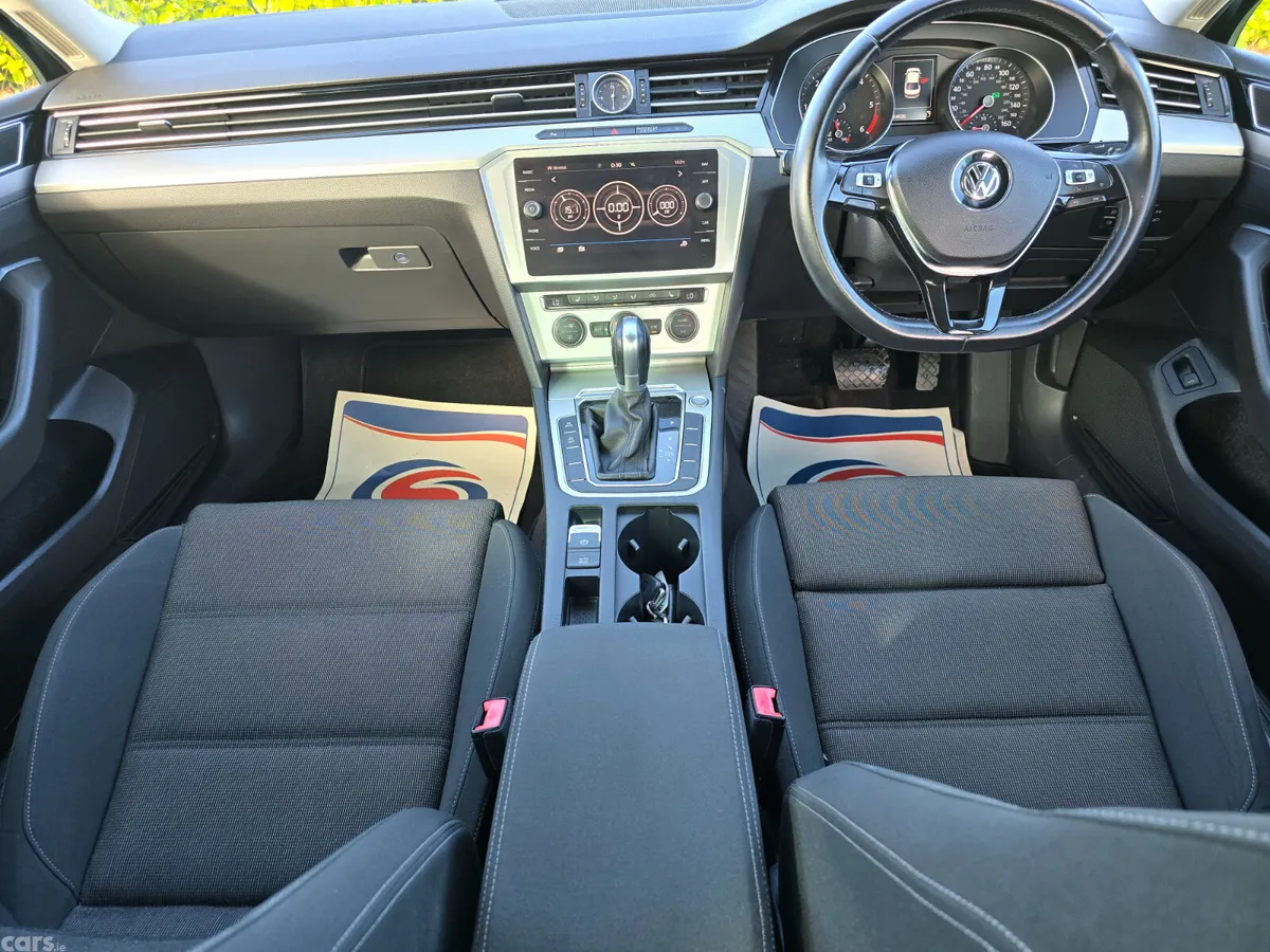 Volkswagen Passat Saloon, Diesel, 2018, Grey