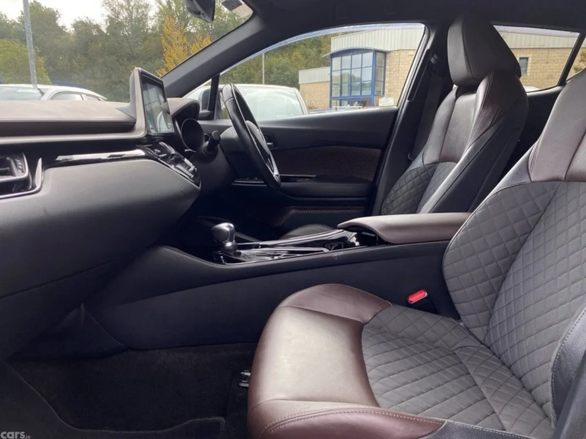 Toyota C-HR SUV, Petrol Hybrid, 2018, Grey