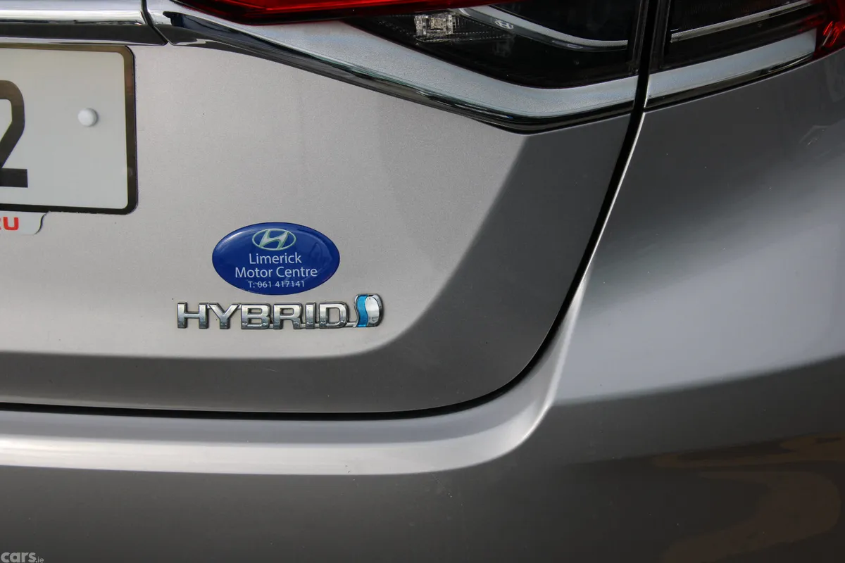 Toyota Corolla Saloon, Petrol Hybrid, 2019, Grey