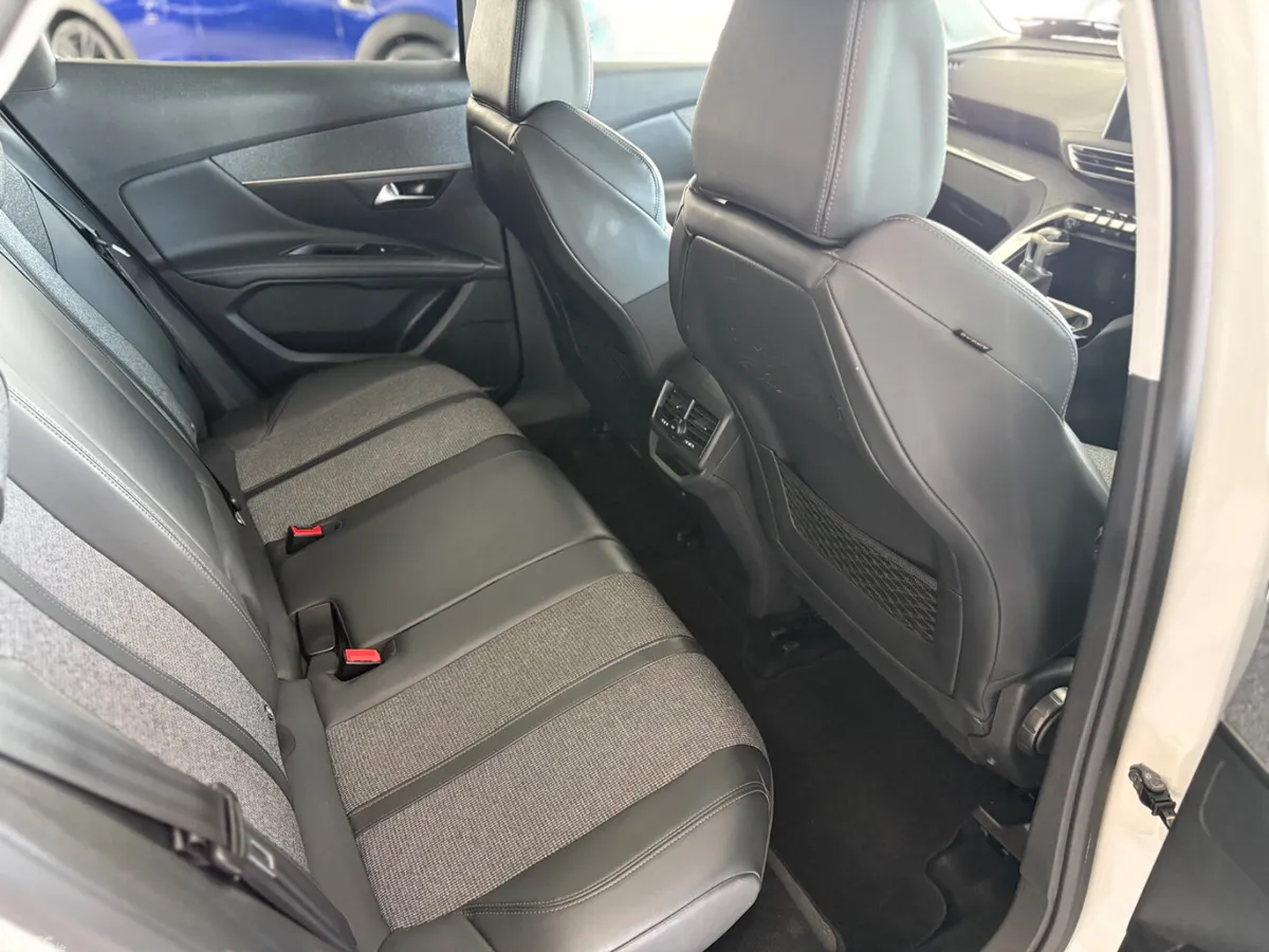 Peugeot 3008 Hatchback, Diesel, 2019, White
