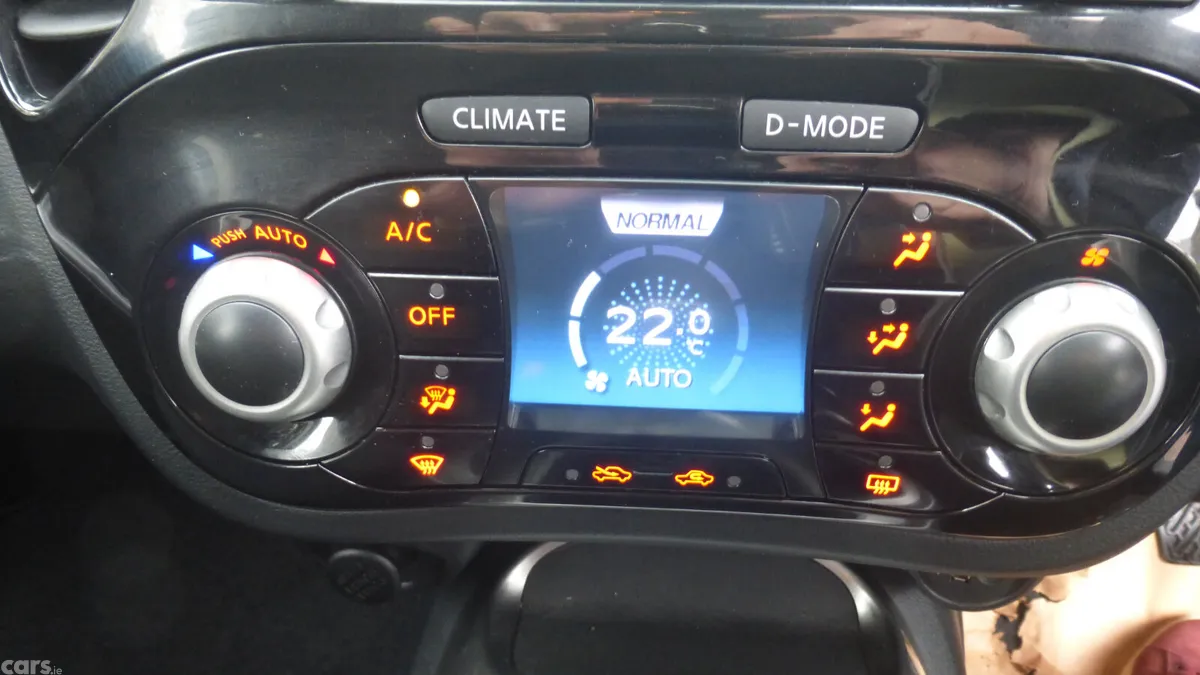 Nissan Juke SUV, Petrol, 2016, Blue