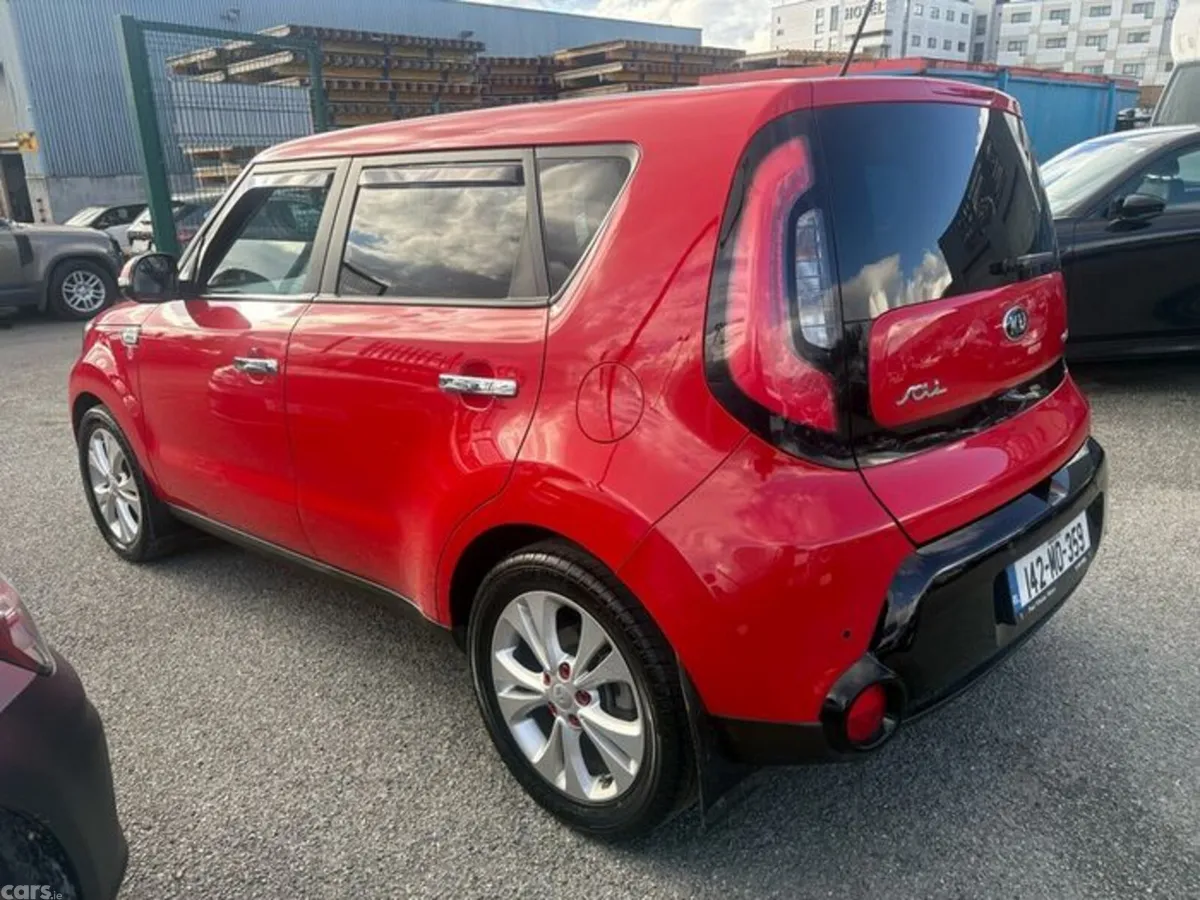 Kia Soul Hatchback, Diesel, 2014, Red