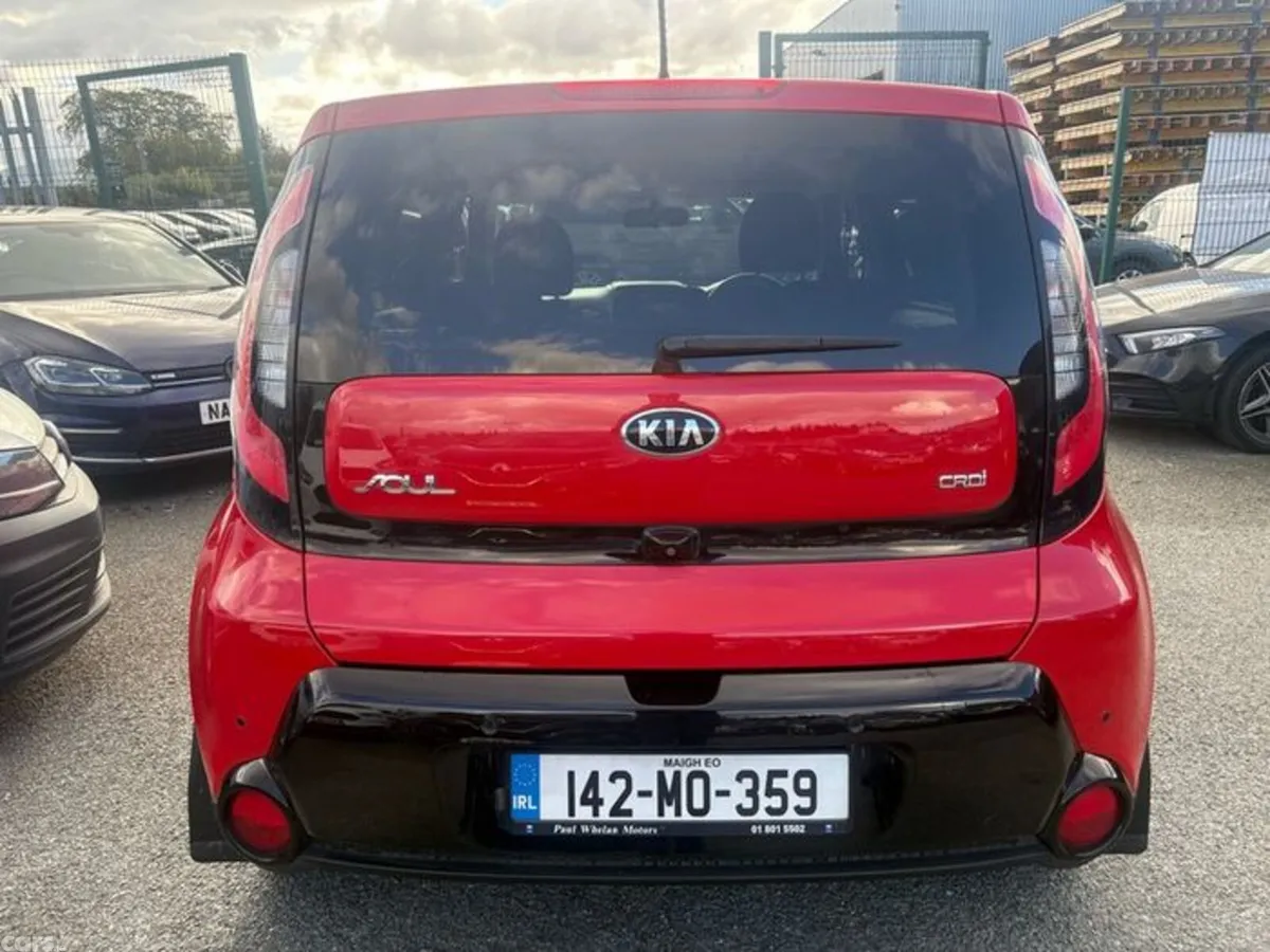 Kia Soul Hatchback, Diesel, 2014, Red