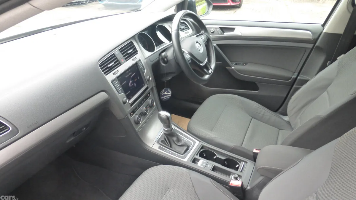 Volkswagen Golf Hatchback, Petrol, 2016, Grey