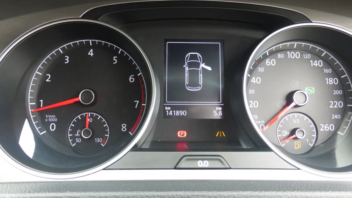 Volkswagen Golf Hatchback, Petrol, 2016, Grey