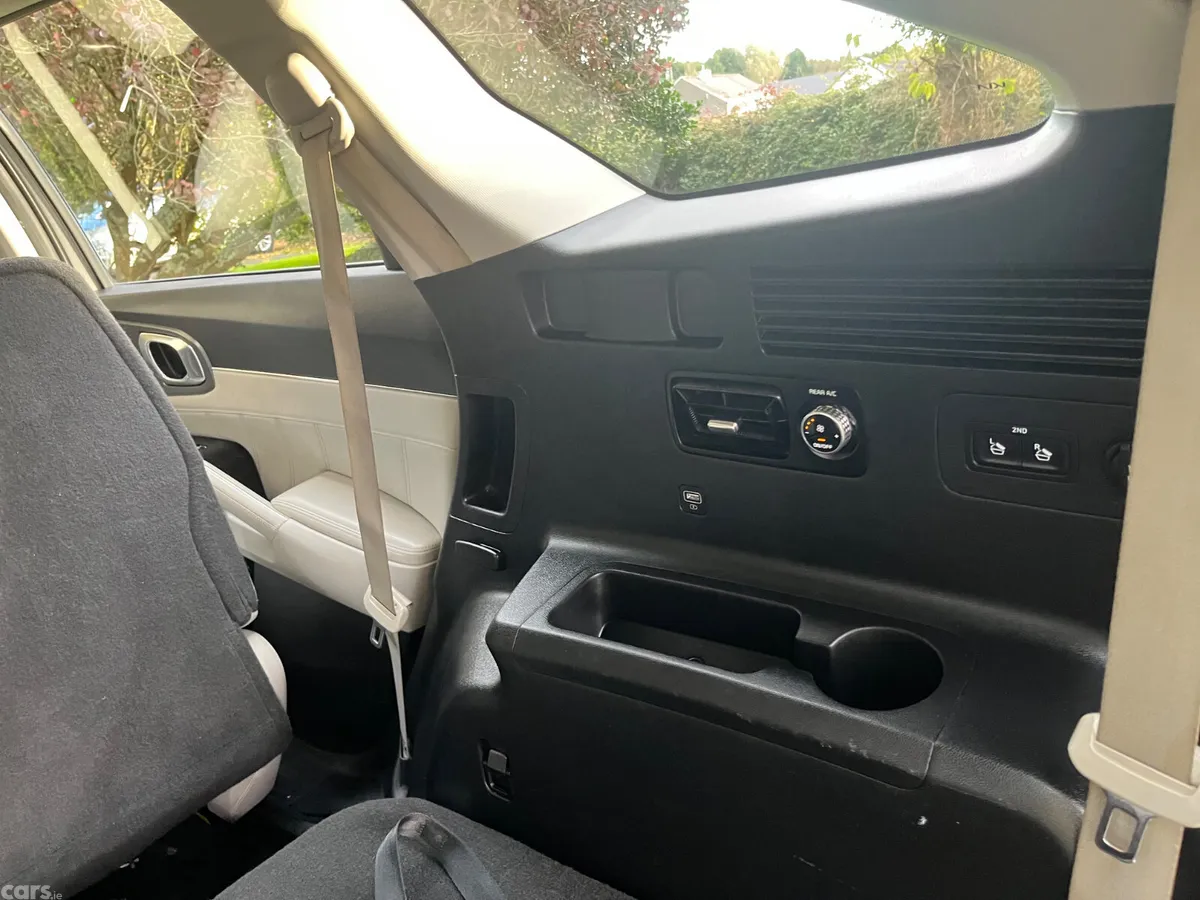 Kia Sorento SUV, Petrol Plug-in Hybrid, 2023, Grey