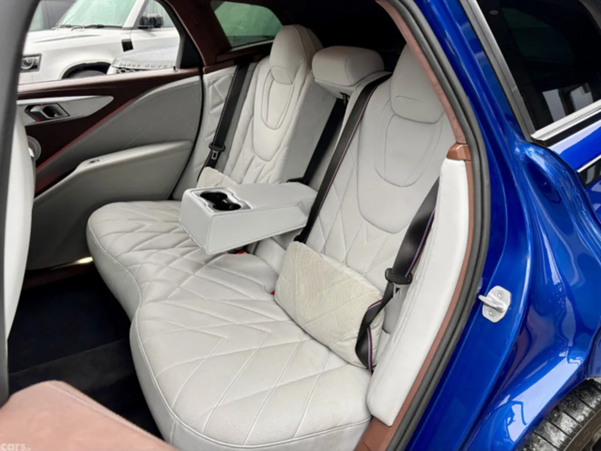 BMW XM Estate, Petrol Plug-in Hybrid, 2025, Blue