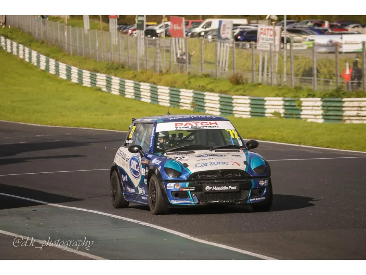 Mini Cooper Hatchback, Petrol, 2010, Blue