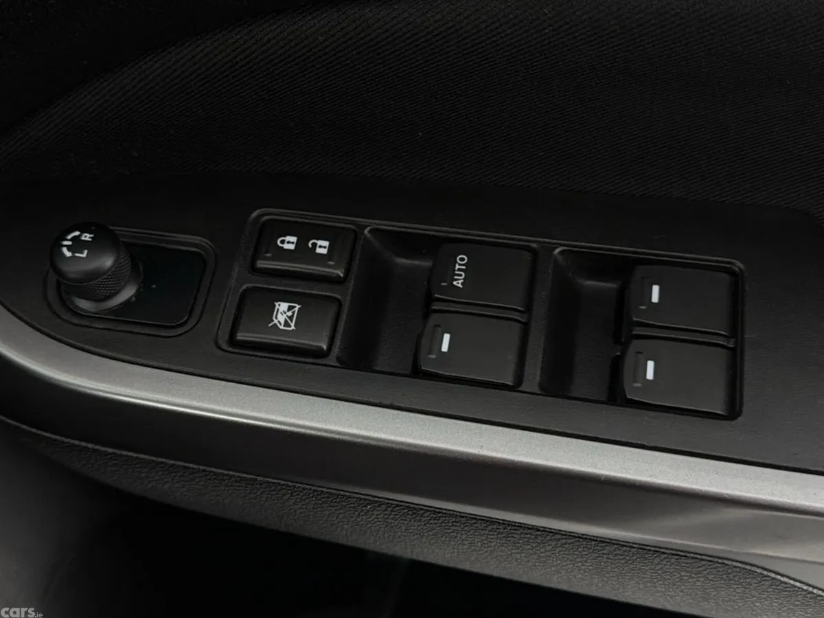 Suzuki Vitara SUV, Petrol, 2024, Grey