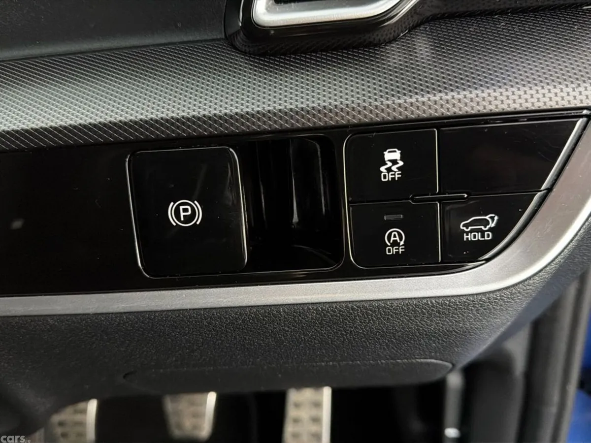 Kia Sportage SUV, Diesel Hybrid, 2025, Blue