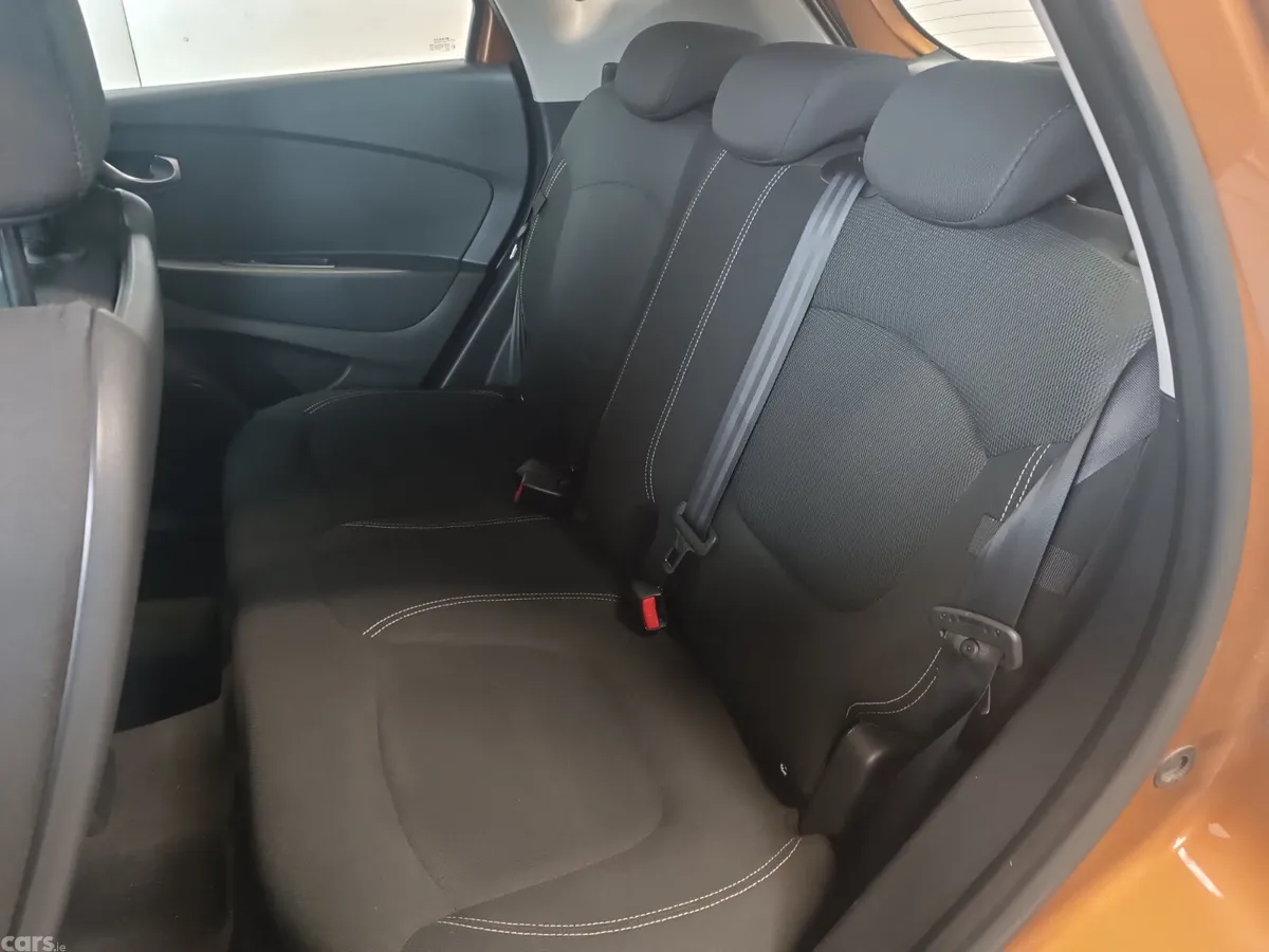Renault Captur Hatchback, Petrol, 2019, Orange