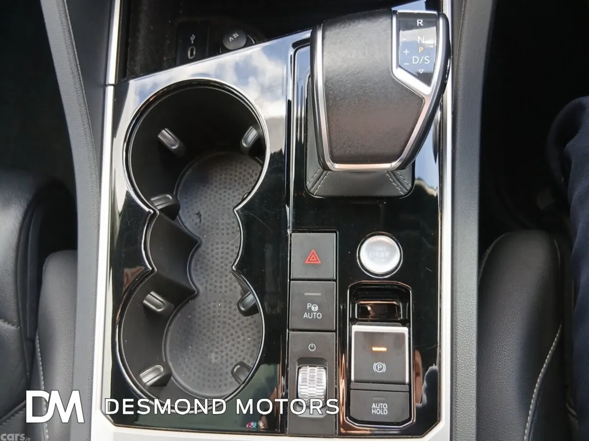 Volkswagen Touareg SUV, Diesel, 2021, Black