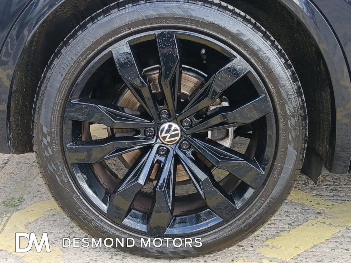 Volkswagen Touareg SUV, Diesel, 2021, Black