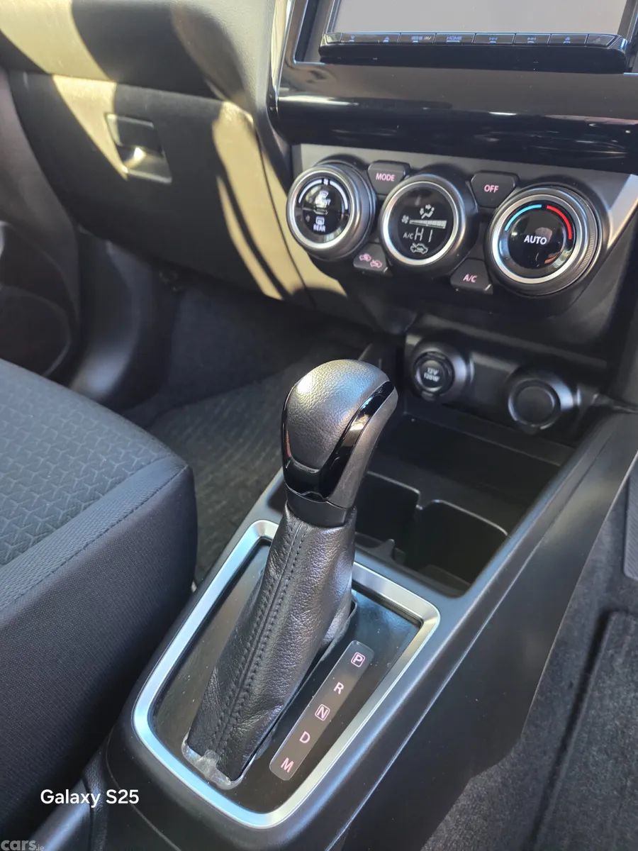 Suzuki Swift Hatchback, Petrol Plug-in Hybrid, 2019, White