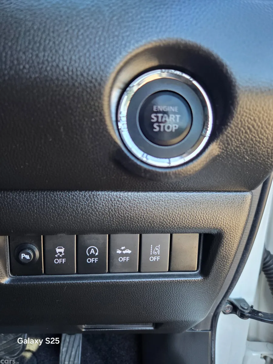 Suzuki Swift Hatchback, Petrol Plug-in Hybrid, 2019, White