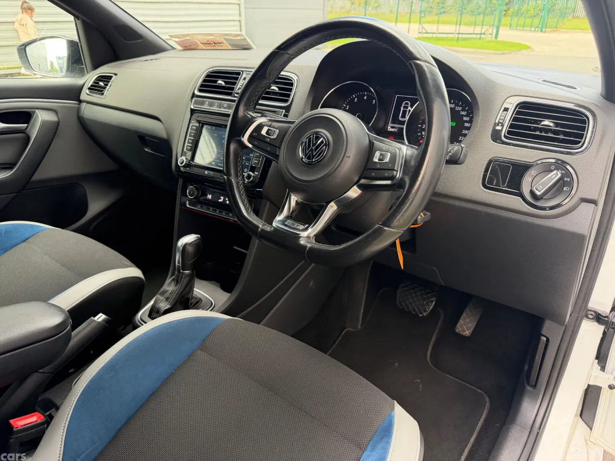 Volkswagen Polo Hatchback, Petrol, 2015, White