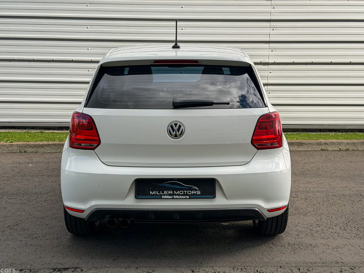 Volkswagen Polo Hatchback, Petrol, 2015, White