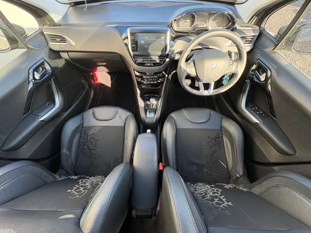 Peugeot 208 Hatchback, Petrol, 2015, Beige