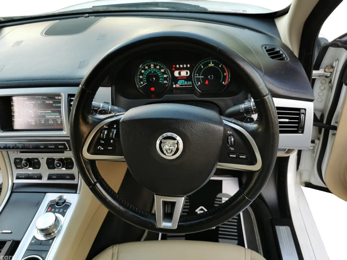 Jaguar XF Saloon, Diesel, 2011, White
