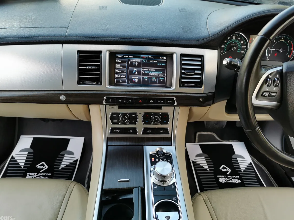 Jaguar XF Saloon, Diesel, 2011, White