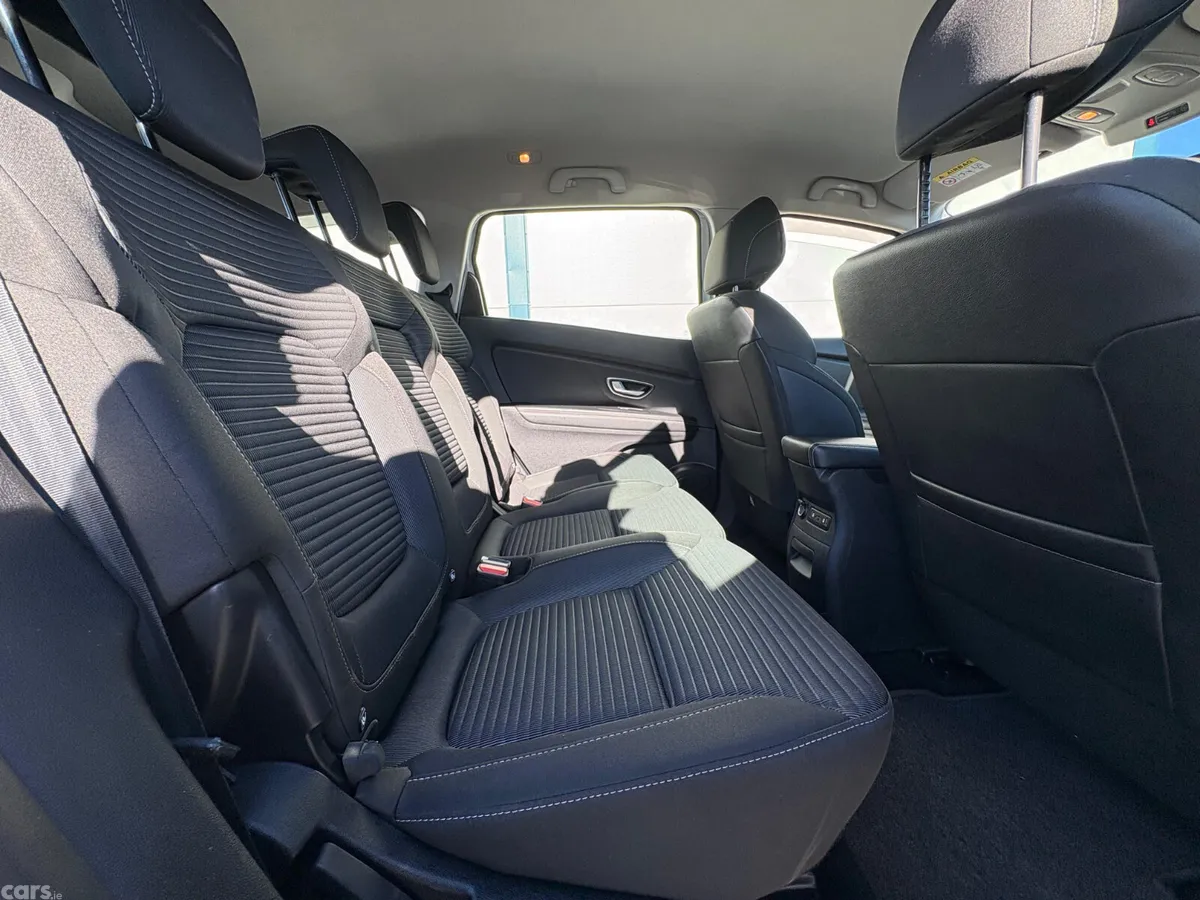 Renault Grand Scenic MPV, Diesel, 2020, White