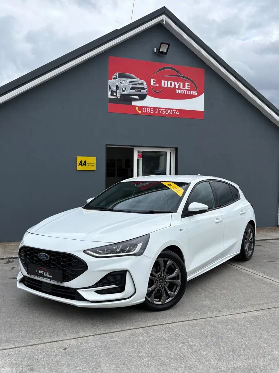 Ford Focus Hatchback, Diesel, 2023, White