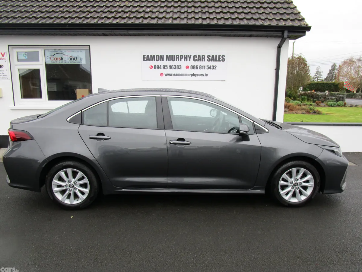 Toyota Corolla Saloon, Petrol Hybrid, 2023, Grey
