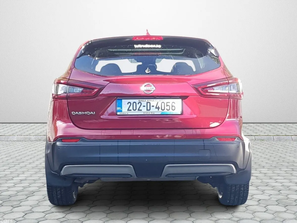 Nissan Qashqai SUV, Petrol, 2020, Red
