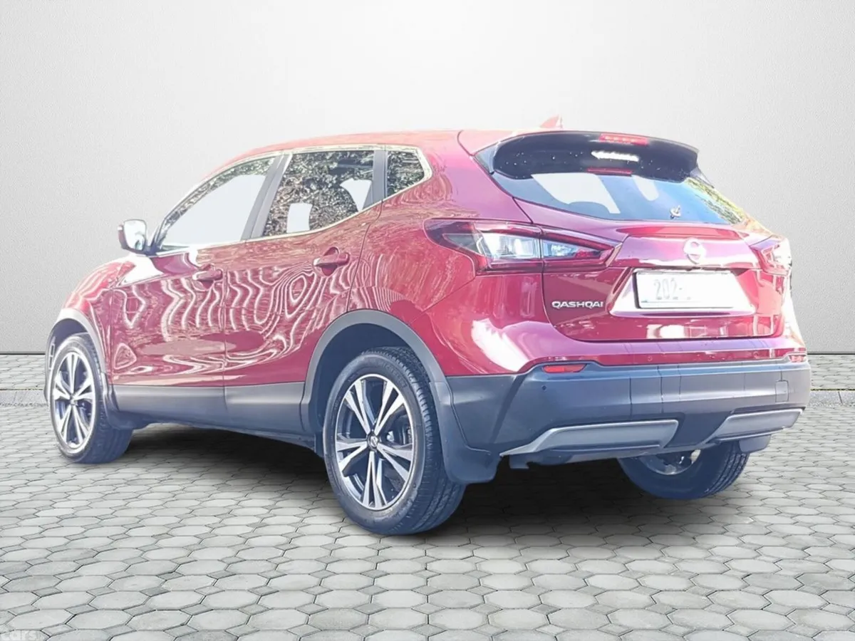 Nissan Qashqai SUV, Petrol, 2020, Red