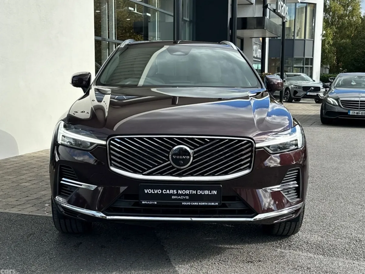 Volvo XC60 SUV, Petrol Plug-in Hybrid, 2026, Red