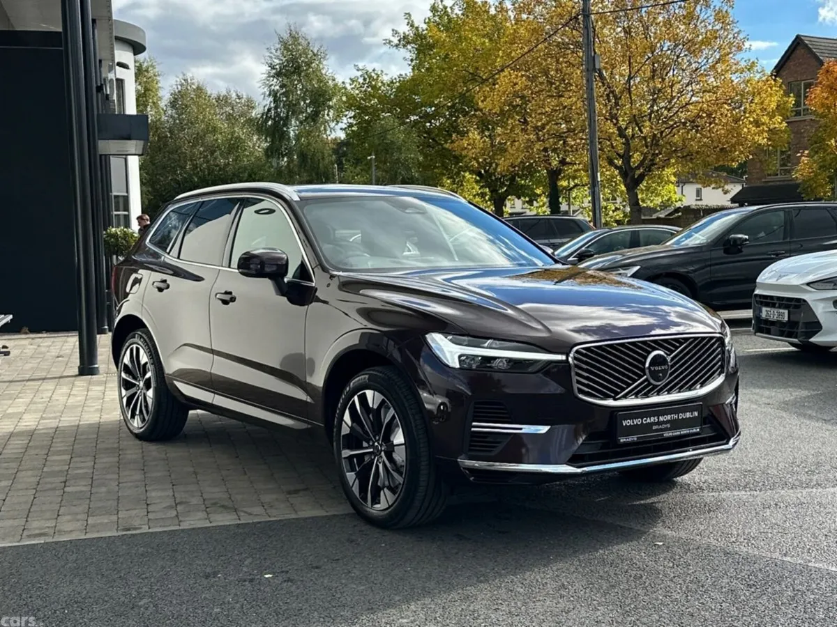 Volvo XC60 SUV, Petrol Plug-in Hybrid, 2026, Red