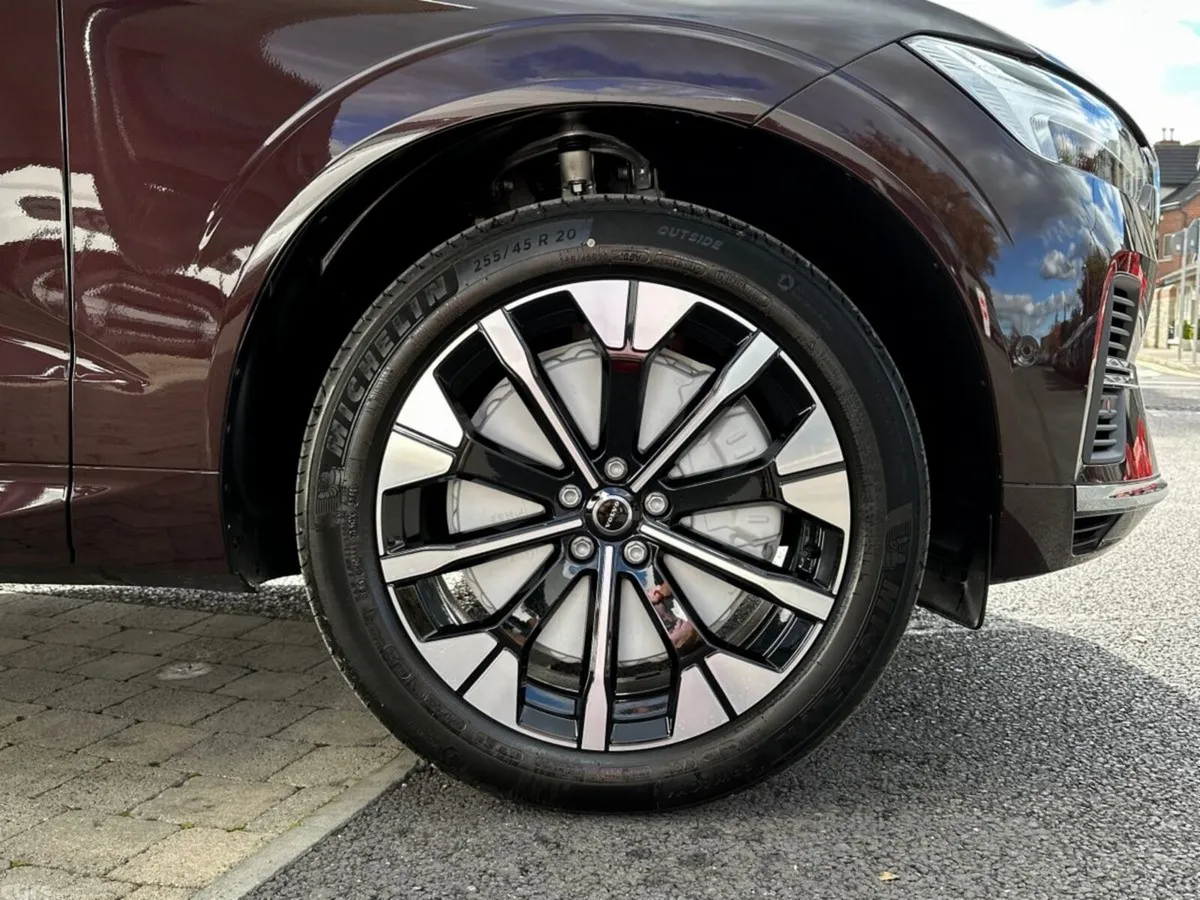 Volvo XC60 SUV, Petrol Plug-in Hybrid, 2026, Red
