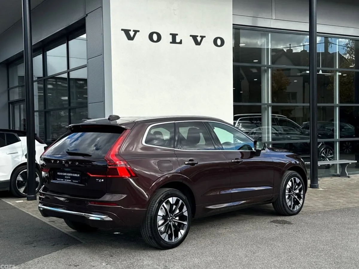 Volvo XC60 SUV, Petrol Plug-in Hybrid, 2026, Red