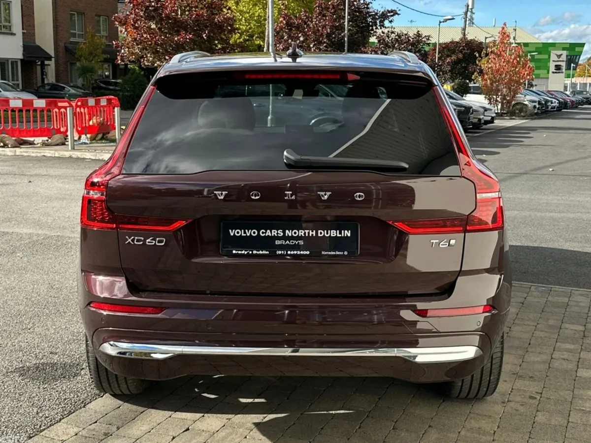 Volvo XC60 SUV, Petrol Plug-in Hybrid, 2026, Red