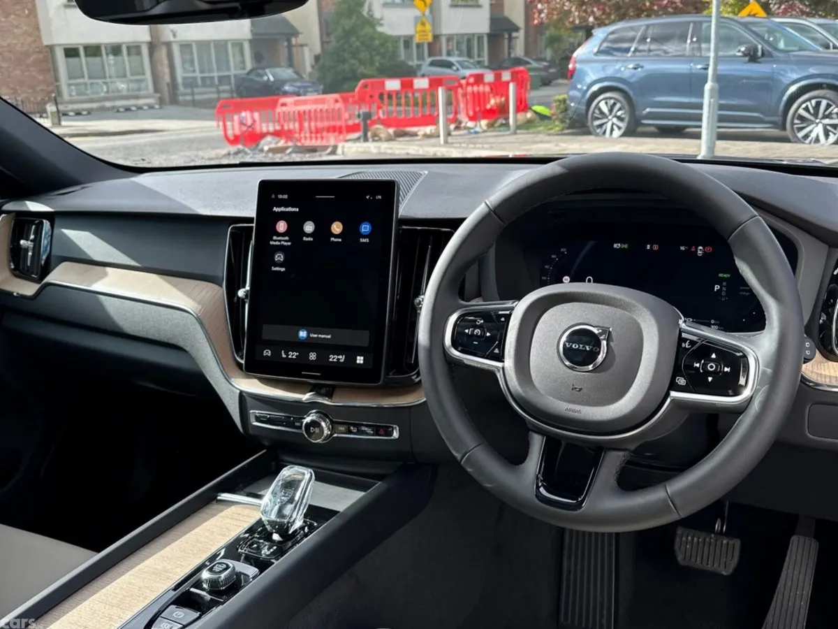 Volvo XC60 SUV, Petrol Plug-in Hybrid, 2026, Red