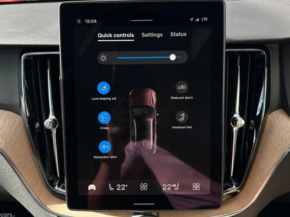 Volvo XC60 SUV, Petrol Plug-in Hybrid, 2026, Red
