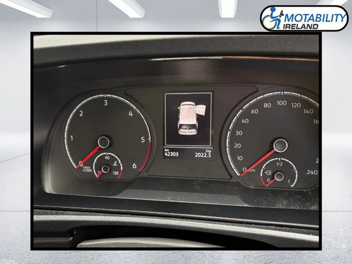 Volkswagen Caddy MPV, Diesel, 2023, Yellow