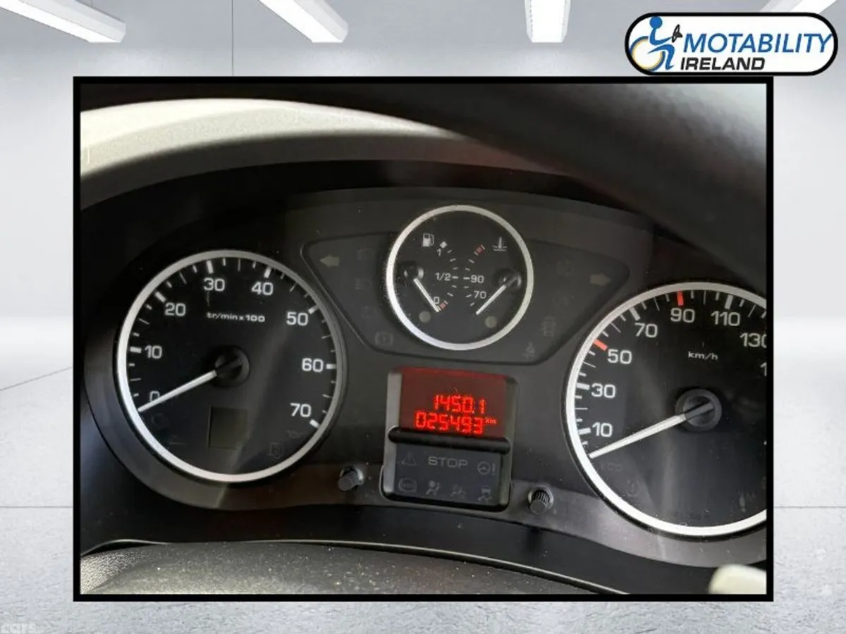 Peugeot Partner Tepee Estate, Diesel, 2018, Silver