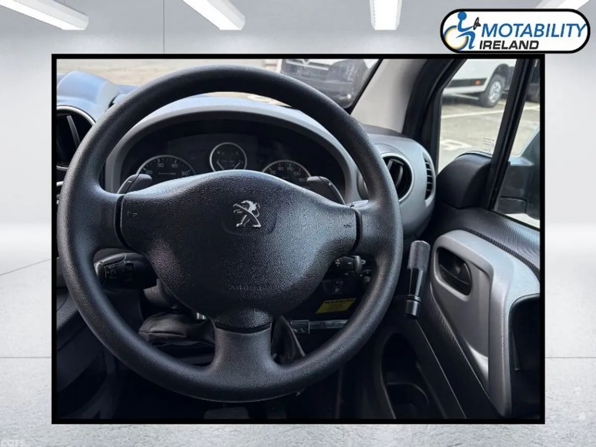 Peugeot Partner Tepee Estate, Diesel, 2018, Silver